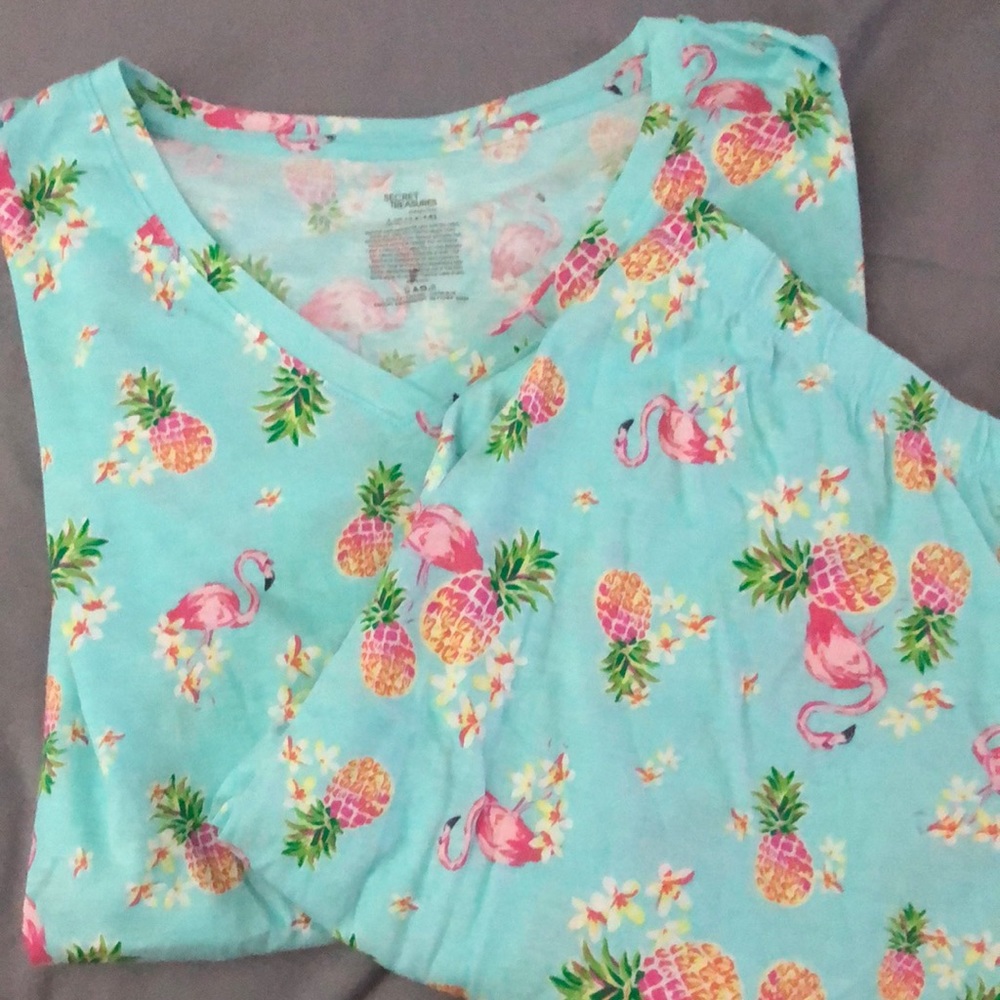 Cute lightweight summer pj set. New with tags.